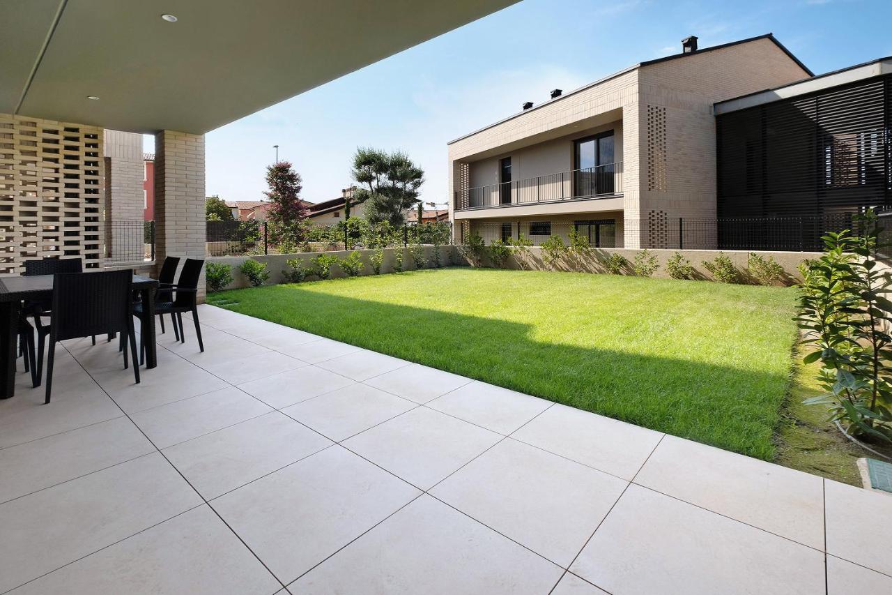 Апартаменты Garden Borgo Secolo Пескьера-дель-Гарда Экстерьер фото