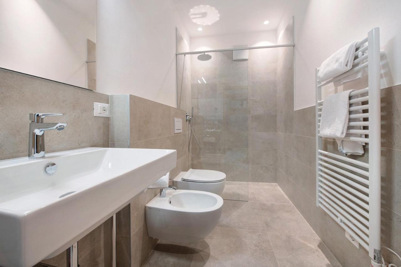 Апартаменты Garden Borgo Secolo Пескьера-дель-Гарда Экстерьер фото