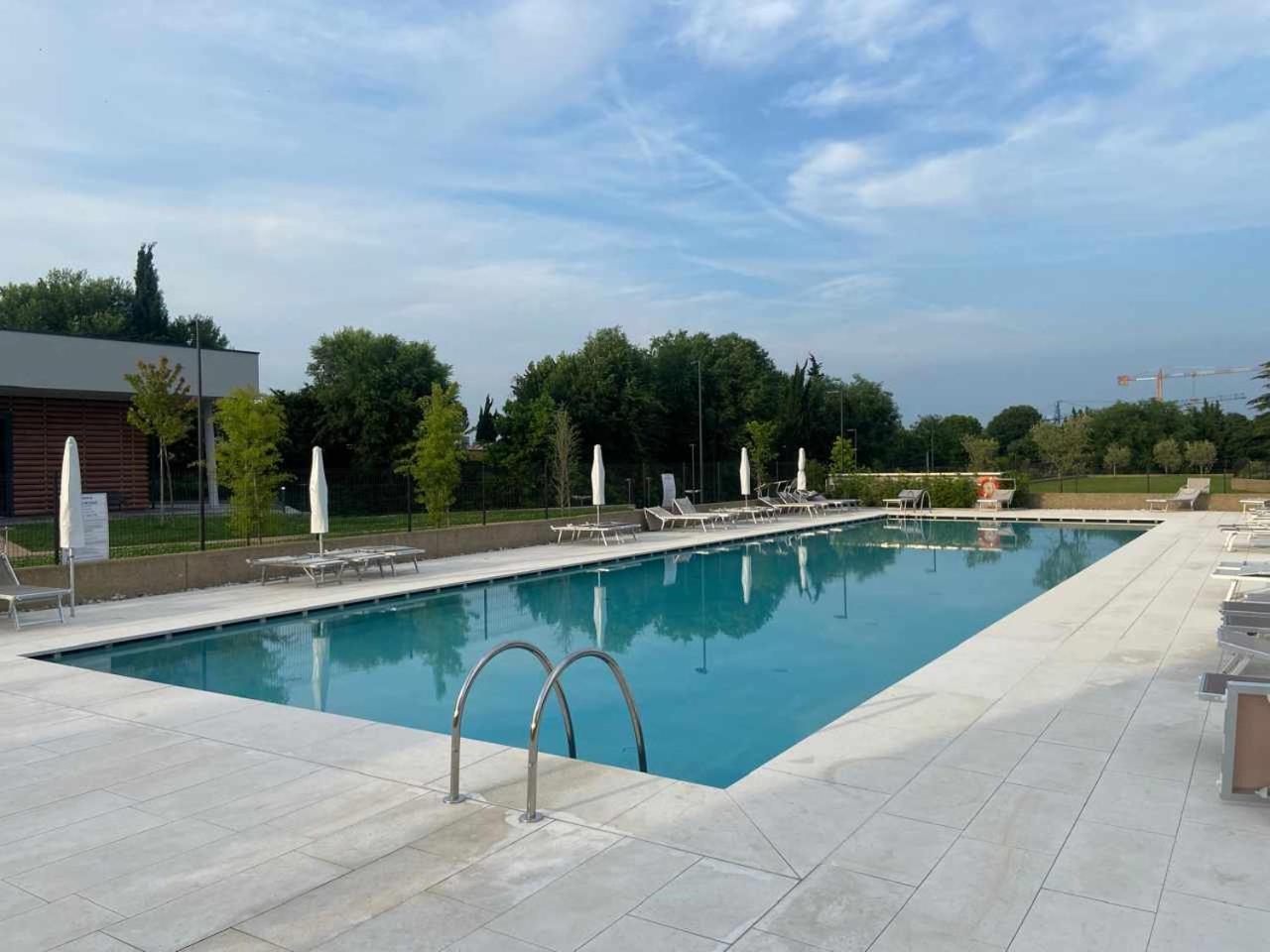 Апартаменты Garden Borgo Secolo Пескьера-дель-Гарда Экстерьер фото